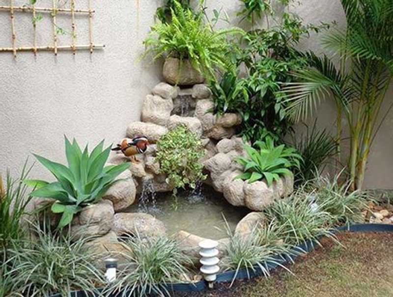 Hòn non bộ mini kết hợp hồ nuôi cá ngoài trời 5