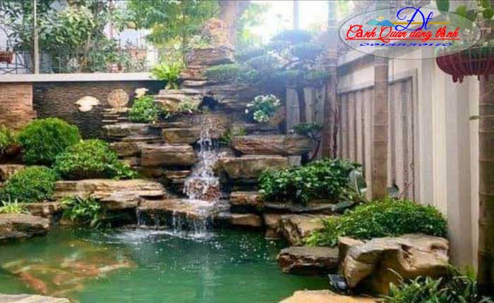 Hòn non bộ thác nước quán cafe tại TP HCM